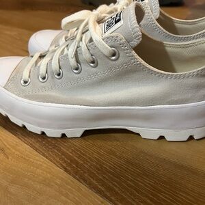 Beige Converse Chuck Taylor All Star Lugged Platform Low Top Sneakers